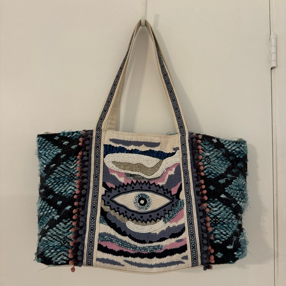 AMERICA AND BEYOND TRAVEL/BEACH BAG - Picture 1 of 11